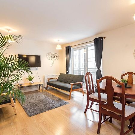 Elegant 2 Bedroom City Centre Apartment - Free Parking - Private Balcony EDI Exterior foto