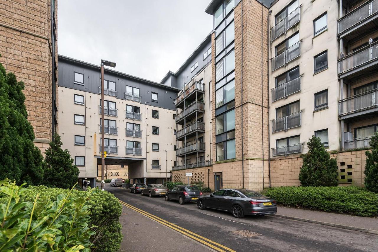 Elegant 2 Bedroom City Centre Apartment - Free Parking - Private Balcony EDI Exterior foto
